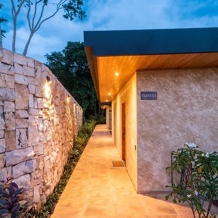 Laloon Luxury Suites - Adults Only-2