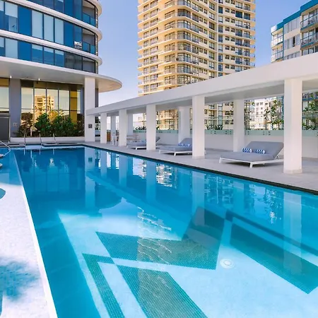 Meriton Suites Surfers Paradise-3