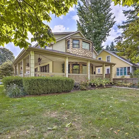 Classic South Haven Home Less Than 1 Mi To Beach!-2