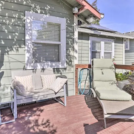Peaceful Petaluma Getaway W/ Deck + Grill!-3