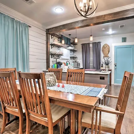 Historic Galveston Home: Walkable Neighborhood!-2