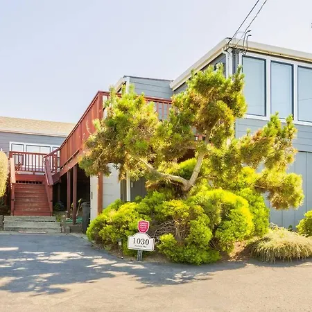 Boutique Ocean View Home With Private Hot Tub-3