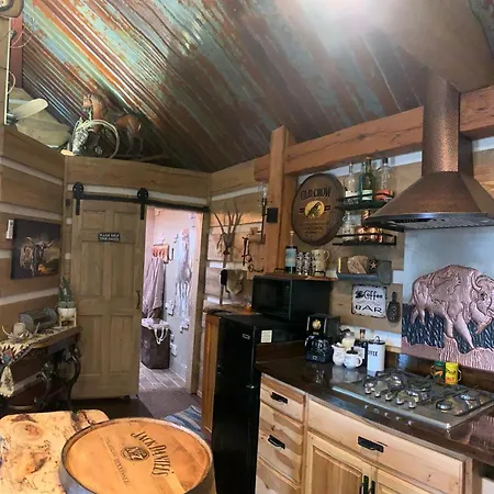 Fox Pass Cabins-2