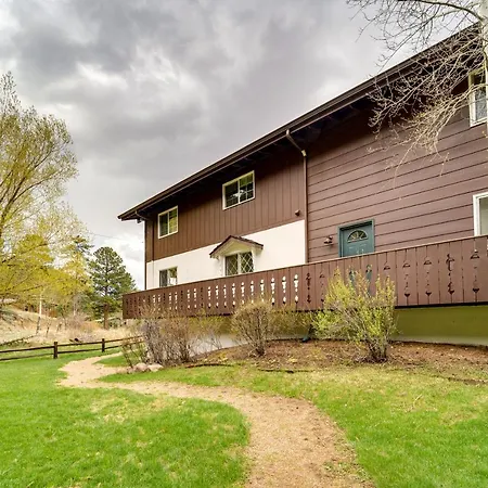 Riverfront Condo Near Downtown Estes Park!-3