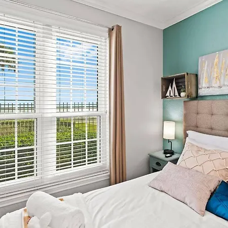 Surfin Safari - New Remodel, 2B/2B Beachfront At The Dawn!-3