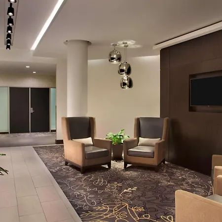 Hilton Suites Toronto-Markham Conference Centre & Spa-2
