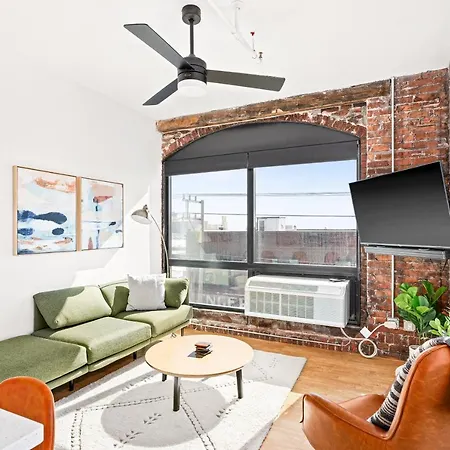 Enger Lofts Hotel-3