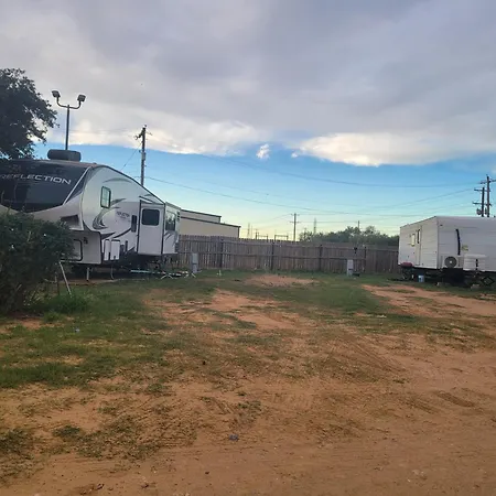 Cotulla Whitten Inn-2