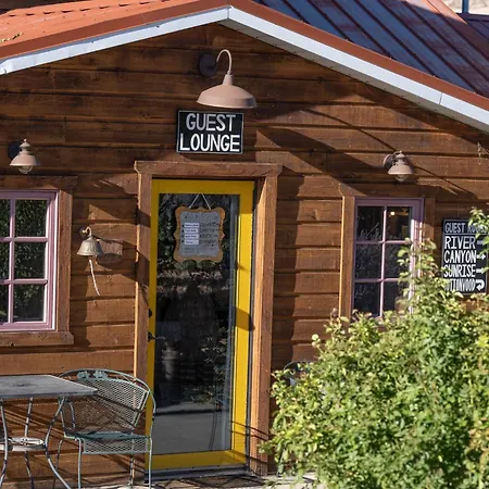 The Loubird Inn-2