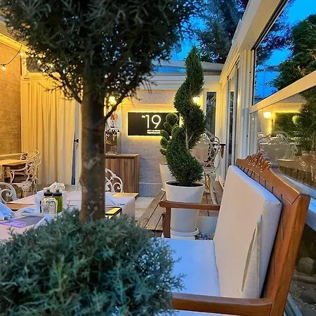 Residence City Garden: Excellence-Awarded Five-Star Urban Retreat-2