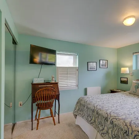 House W/ Hot Tub & Deck - Walk To Seaside Beach!-2