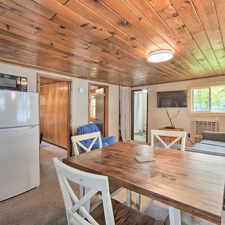 Cozy Cabin With Deck And Private Dock On Nelson Lake!-3