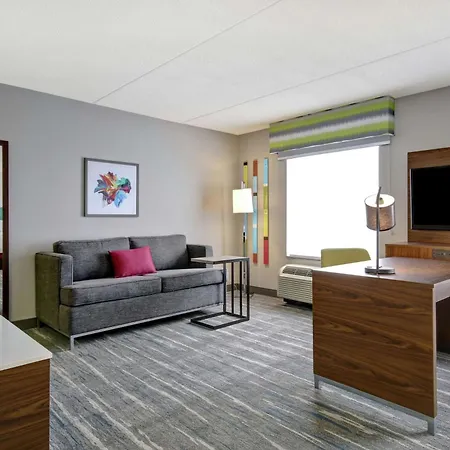 Hampton Inn & Suites Guelph-3
