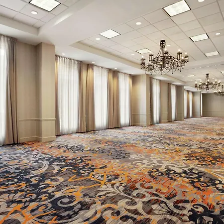 Hilton Garden Inn New Orleans Convention Center-2