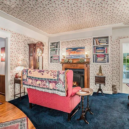 Yelton Manor Bed And Breakfast-3