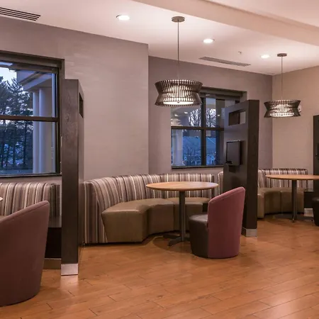 Courtyard By Marriott Newark-University Of Delaware-3