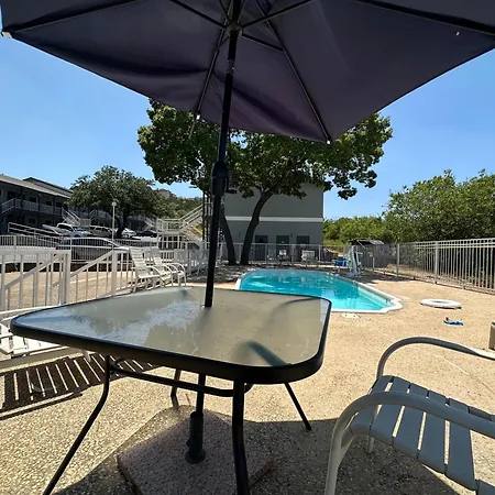 Home Suites Hill Country-2