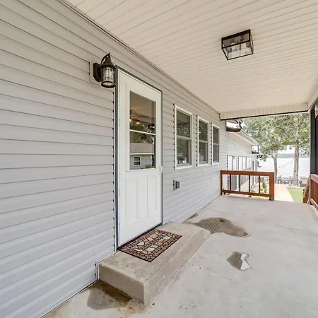 Waterfront Grove Retreat W/ Dock: 'Cedar Ridge'-2