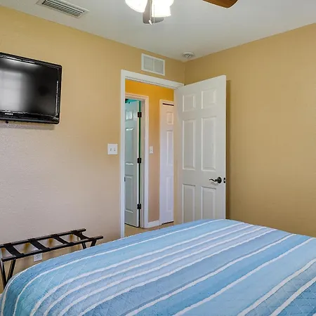 Clewiston Bluegill Home Rental With Fishing Pond!-2