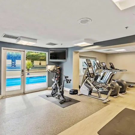 Doubletree By Hilton Charlotte Uptown-2