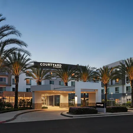 Courtyard Long Beach Airport-2