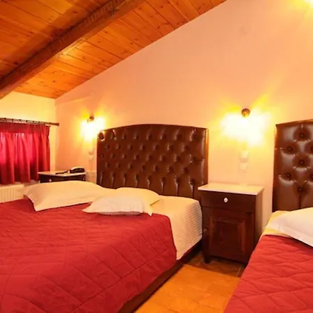 Hotel Varonos-2