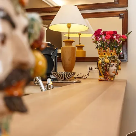 Bb 22 Charming Rooms & Apartments-3