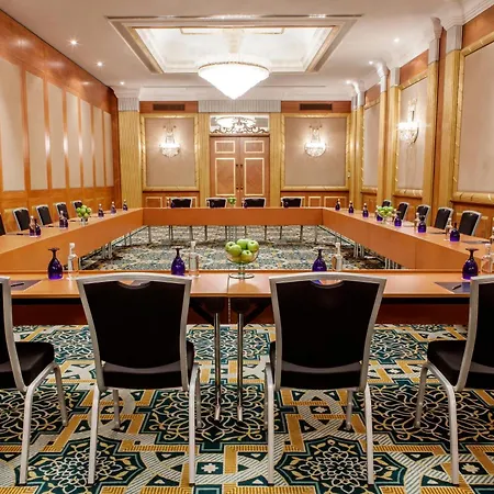 Corniche Hotel Sharjah-3