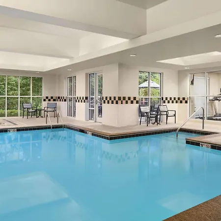 Hilton Garden Inn Columbus-3