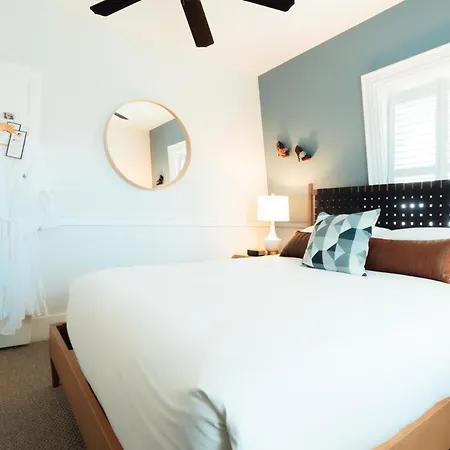 Ellery Hotel Provincetown-2