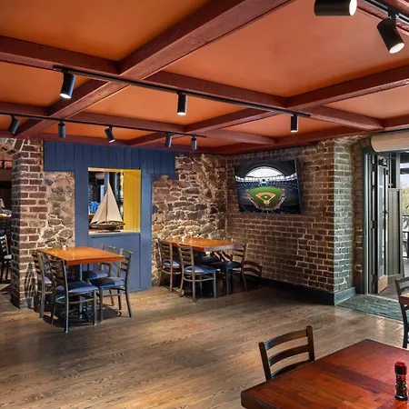 River Street Inn (Adults Only)-3