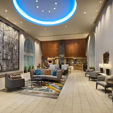 Hilton Indianapolis Hotel & Suites-2