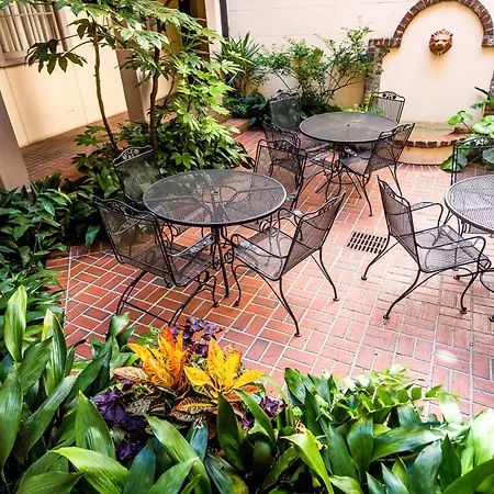 Kings Courtyard Inn-2