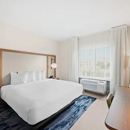 Fairfield Inn & Suites Fort Lauderdale Airport & Cruise Port-3