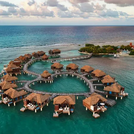Sandals Royal Caribbean All Inclusive Resort & Private Island - Couples Only (Adults Only)-3