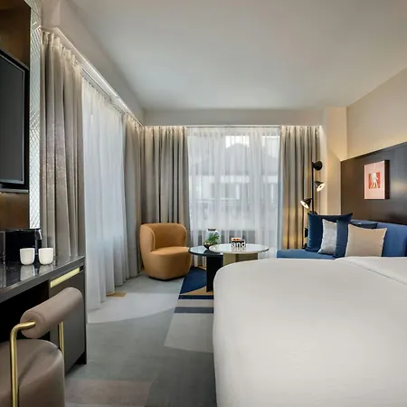 Neues Schloss Privat Hotel Zurich, Autograph Collection-3