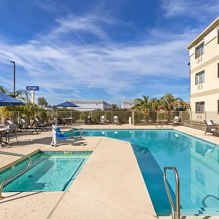 Comfort Inn Phoenix Central City-3