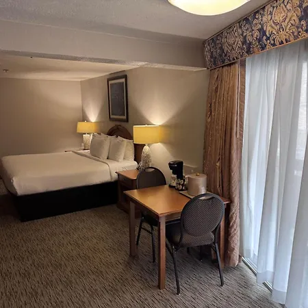 Promenade Inn & Suites Oceanfront-2