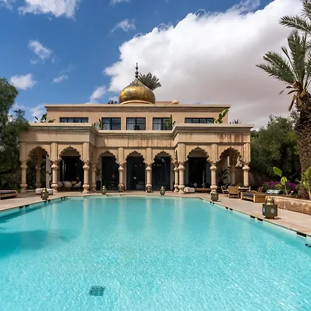 Palais Namaskar-2