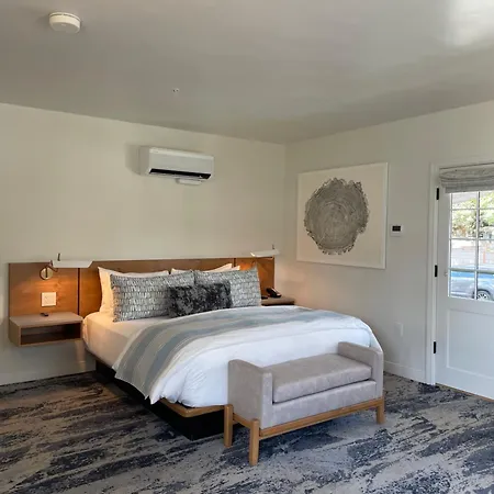 Carmel Beach Hotel-2