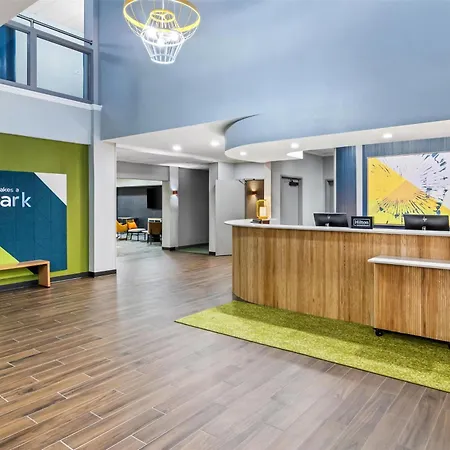 Spark By Hilton Merrillville-3