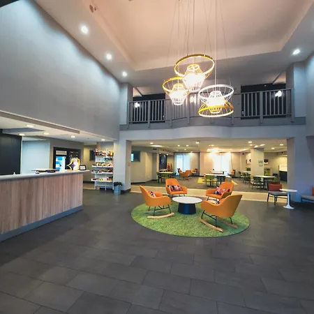 Spark By Hilton Mechanicsburg-3