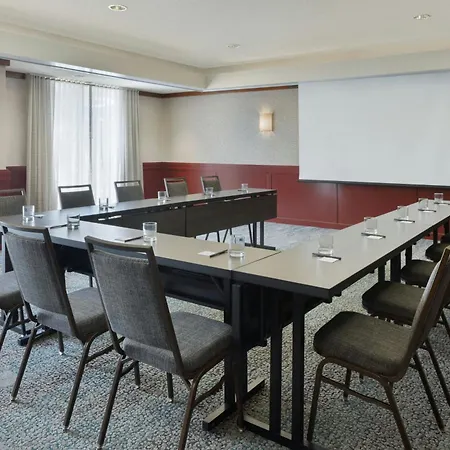 Courtyard By Marriott Springfield Airport-2