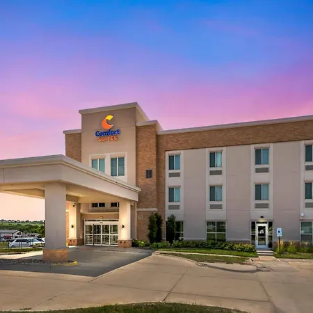 Comfort Suites West Omaha-2