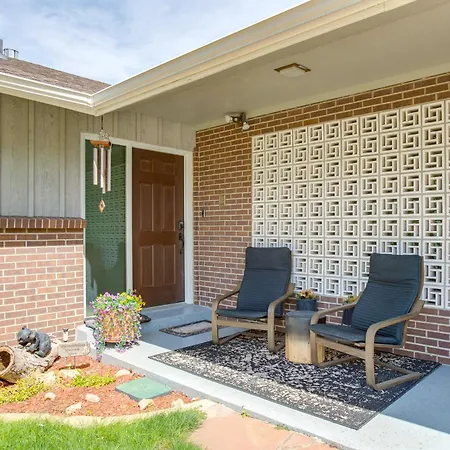Modern Creekside Home: 9 Mi To Downtown Denver-3