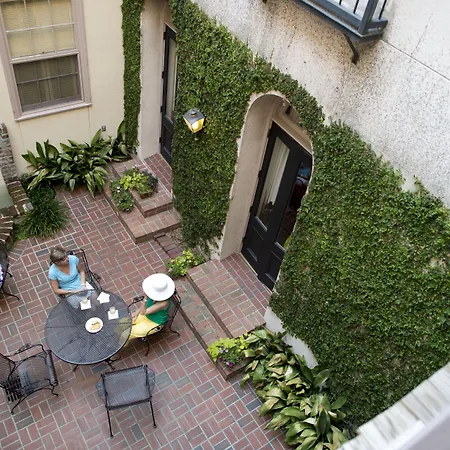Kings Courtyard Inn-3