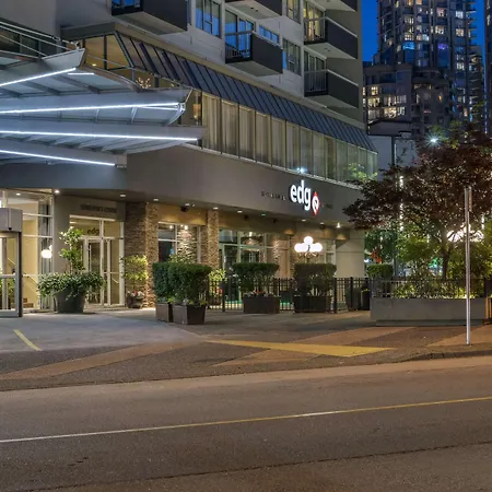 Best Western Premier Chateau Granville Hotel & Suites & Conference Centre-2