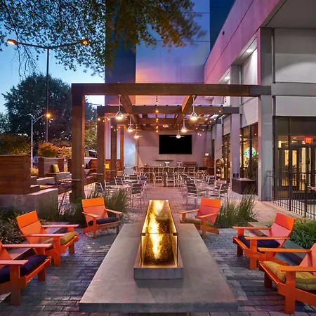Hilton Knoxville-3