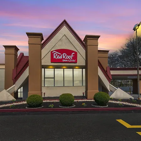 Red Roof Inn And Suites Newark - University-3