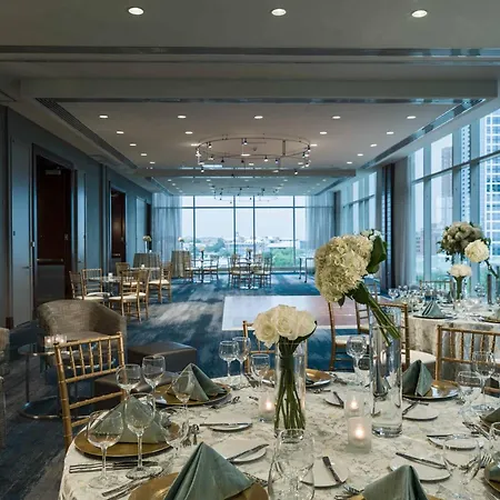 Renaissance Baltimore Harborplace Hotel-3